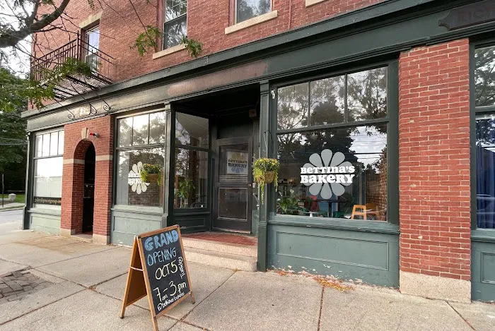 Bettina's Bakery Picture 10