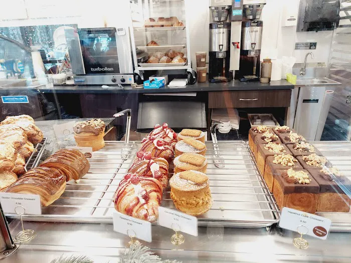 Lakon Paris Patisserie Picture 2