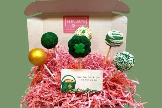 Elinjays Cake Poppery