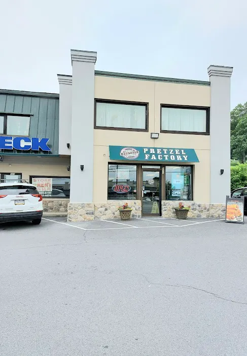 Philly Pretzel Factory Picture 4