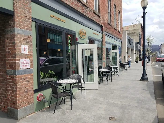Gio's Bakery Picture 6