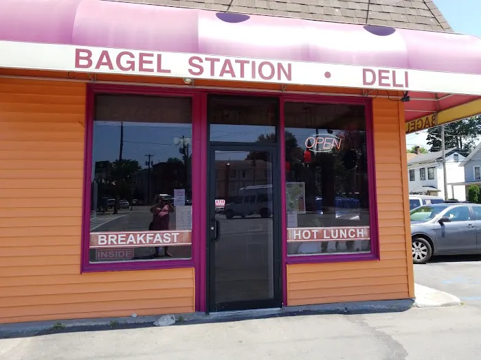 Bagel Station Deli Picture 9