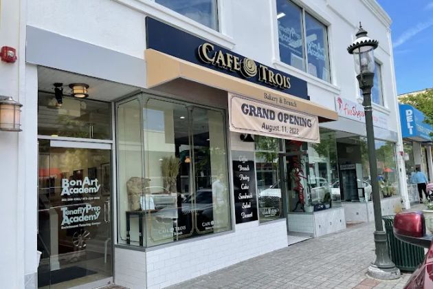 Cafe Trois