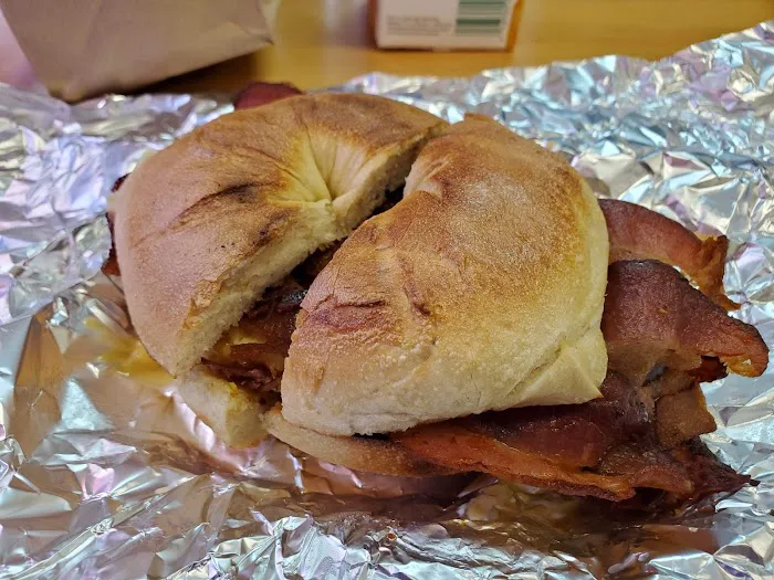Midland Bagels & Grill Picture 4