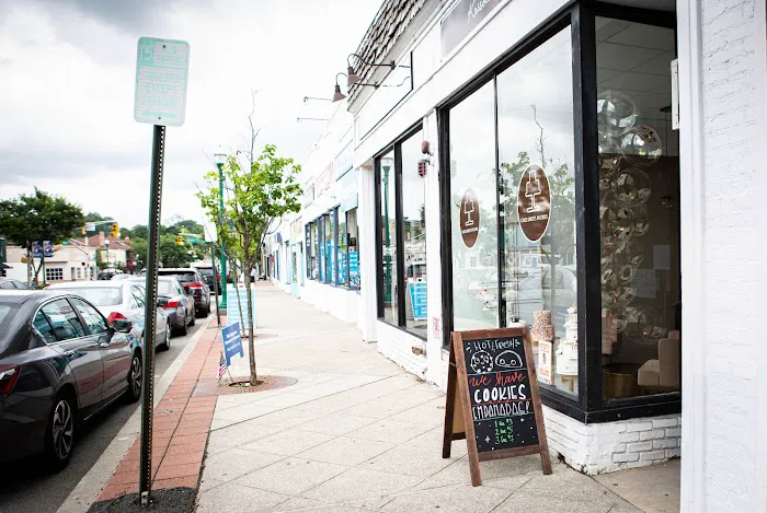 Krisota's Cake Shop Picture 1