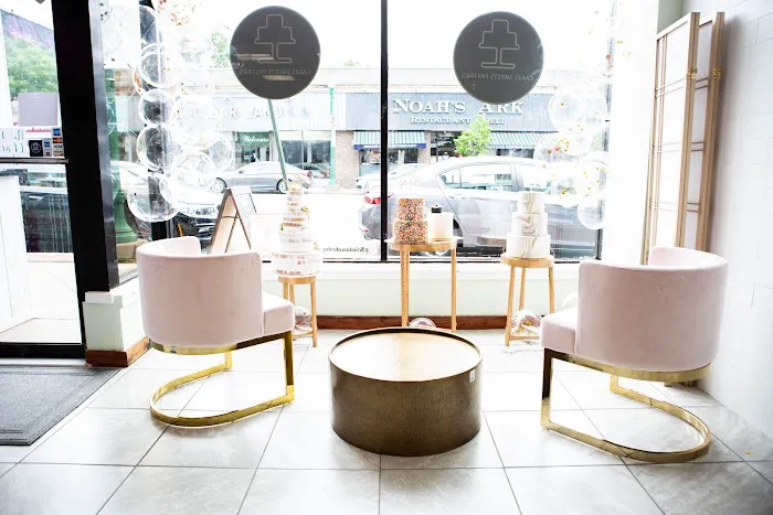 Krisota's Cake Shop Picture 4