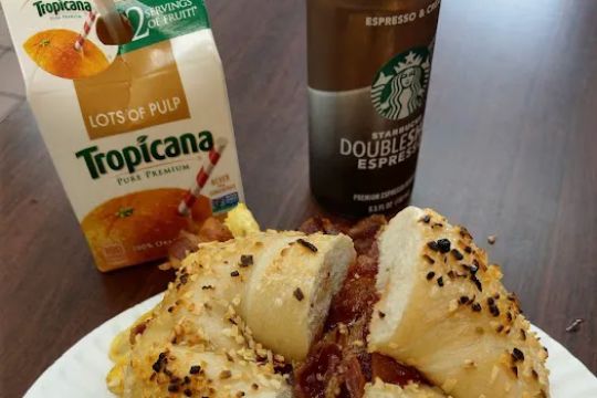 Three Star Bagels