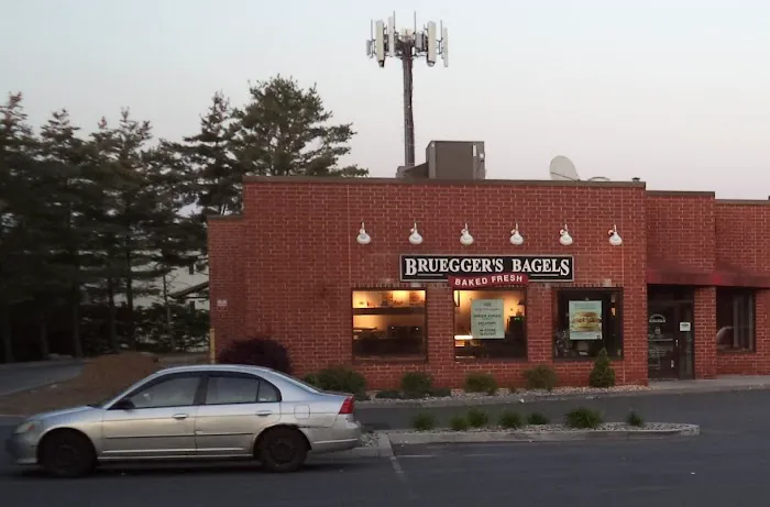 Bruegger's Bagels Picture 7
