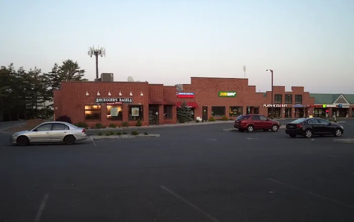 Bruegger's Bagels Picture 3