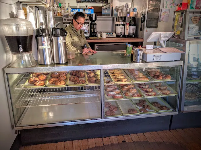 Fiore's Bakery Picture 9