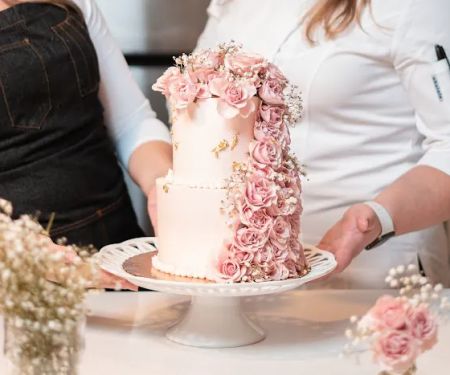 Luna's Cakes & Coffee