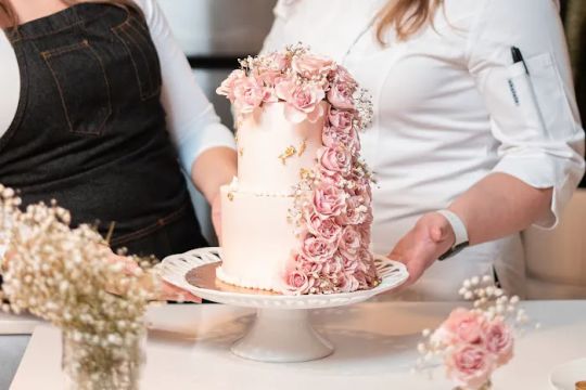 Luna's Cakes & Coffee