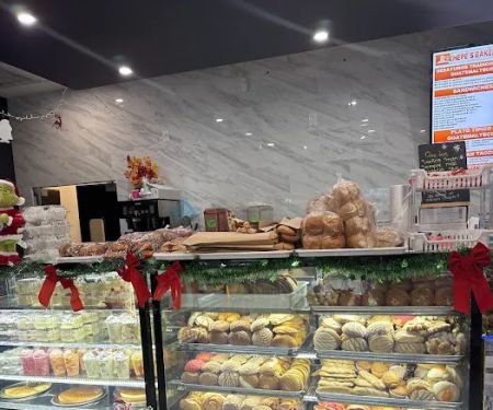 Chepes Bakery