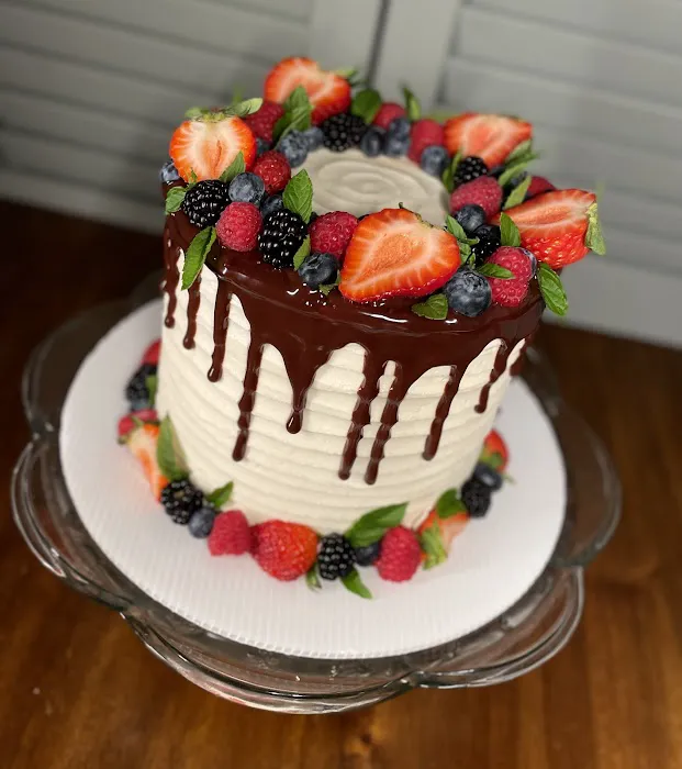 Simply Made Cakes & Bakes Picture 1