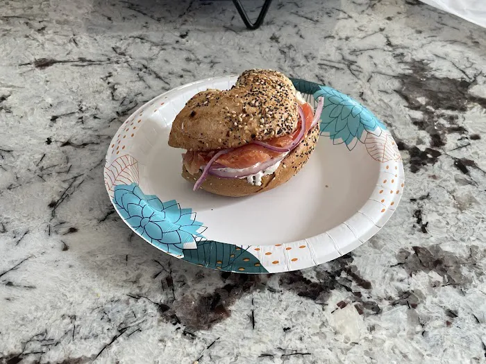 Bagel Alley Picture 5