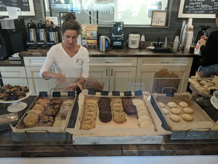 Simply Delicious Bakery Picture 9