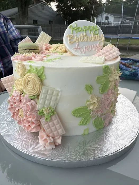 Kristen Chadbourne Custom Cakes Picture 1
