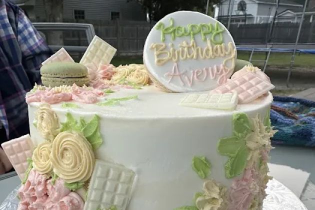 Kristen Chadbourne Custom Cakes
