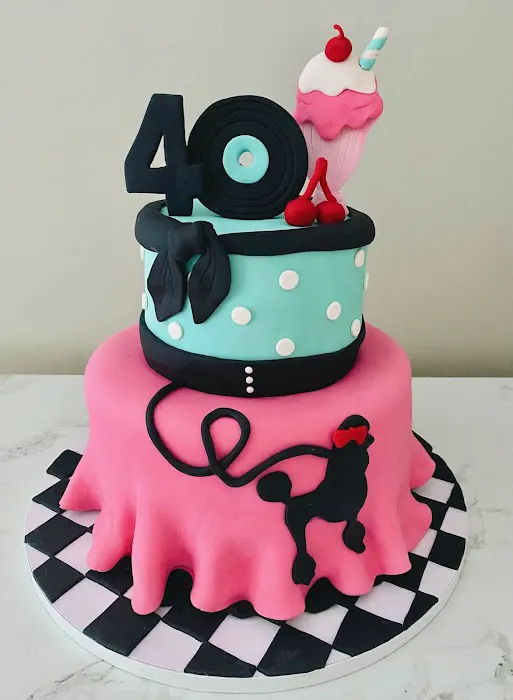 Kristen Chadbourne Custom Cakes Picture 8