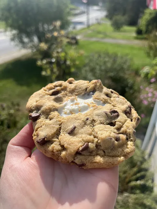 Lydia's Bake Shop Picture 2