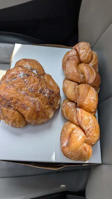 Manni's Donuts Picture 1