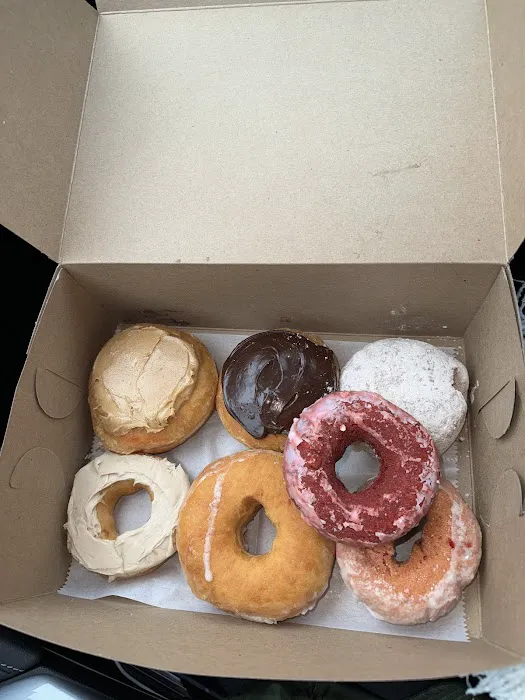 Manni's Donuts Picture 3