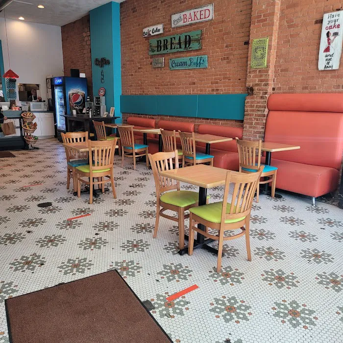 Chroma Café and Bakery Picture 5
