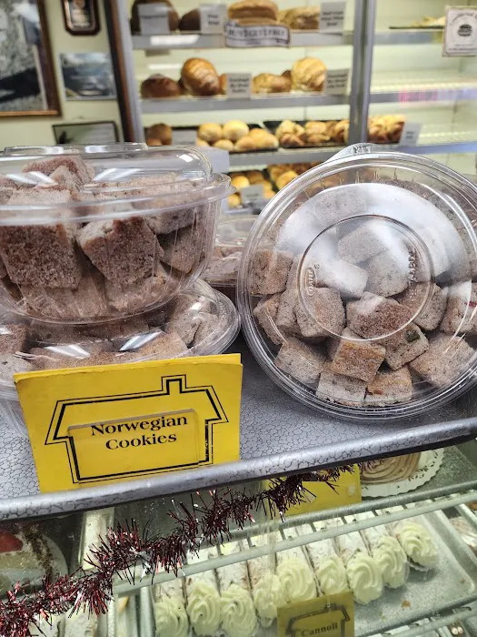 Yellow Cottage Deli & Bakery Picture 4