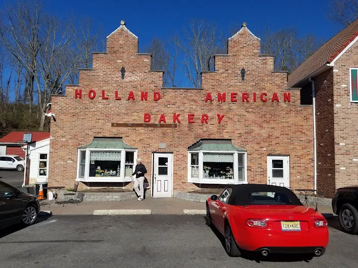 Holland American Bakery Picture 1