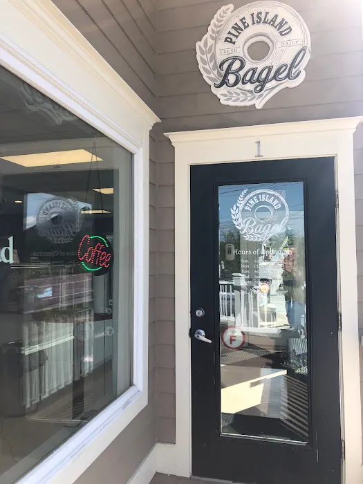 Pine Island Bagel Picture 1