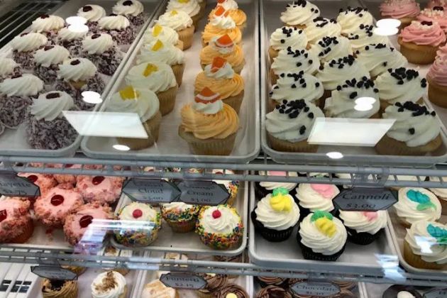 Lynn Sandy's Bakery