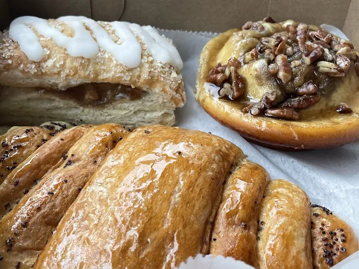 Minooka Pastry Shop Picture 2