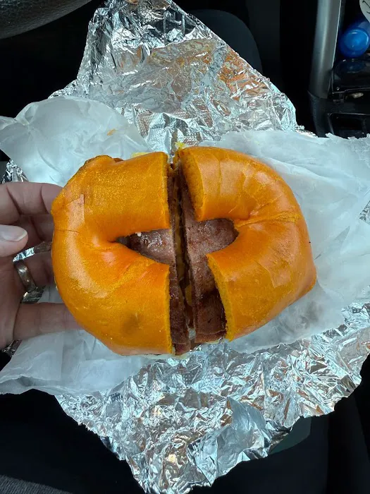 Bloomingdale HOT BAGELS & Deli Picture 9
