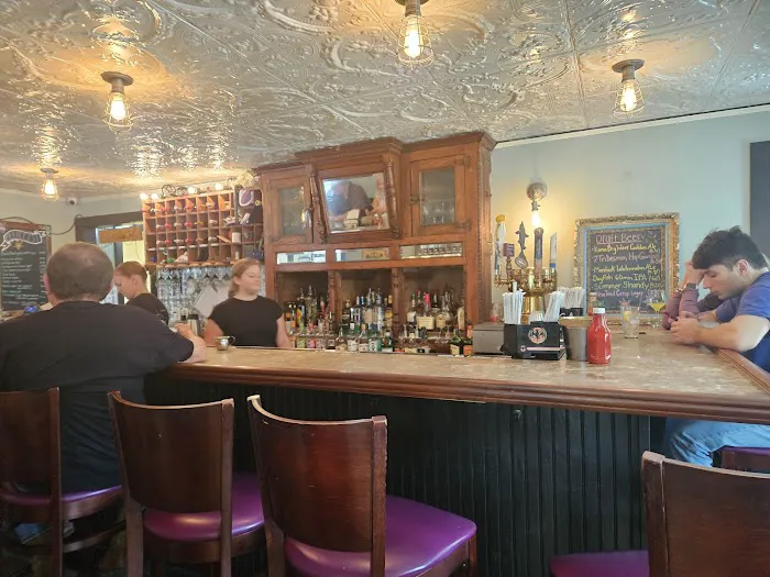 The Vreeland Store Picture 3