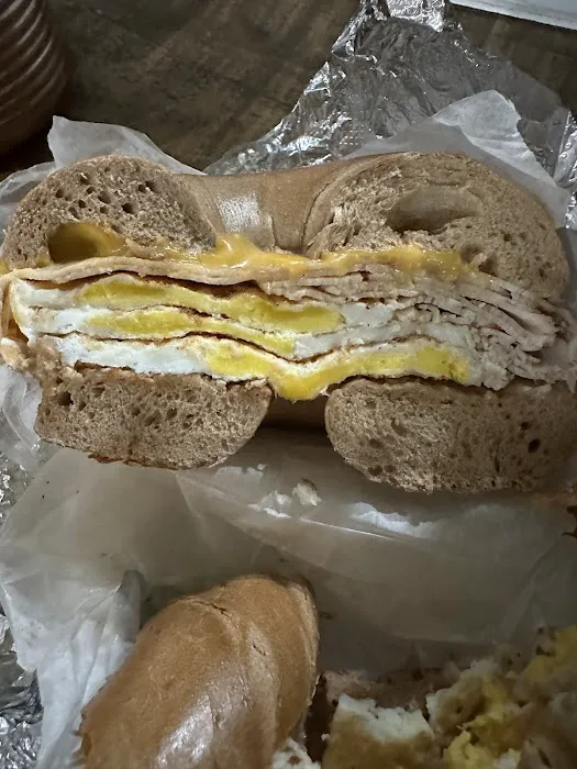 5 BROTHERS BAGELS & DELI Picture 8