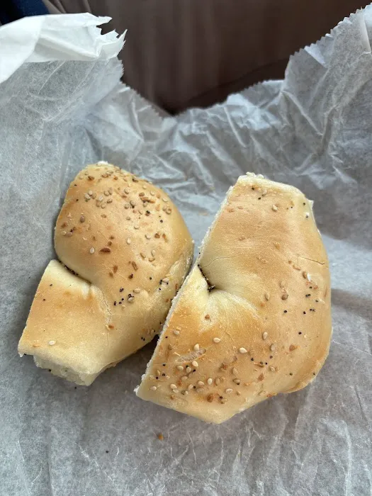 G&A Hot Bagels & Deli Picture 4