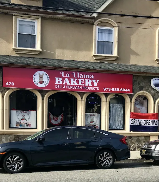 La Llama Bakery & Deli Picture 9