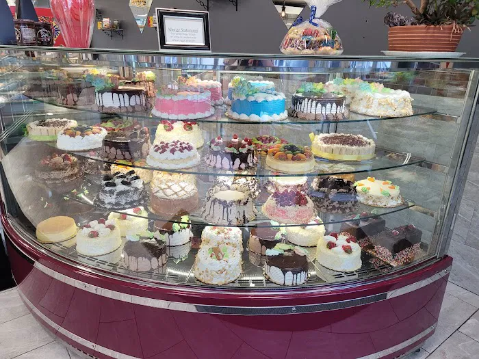 Maria's Italian Bakery Picture 7