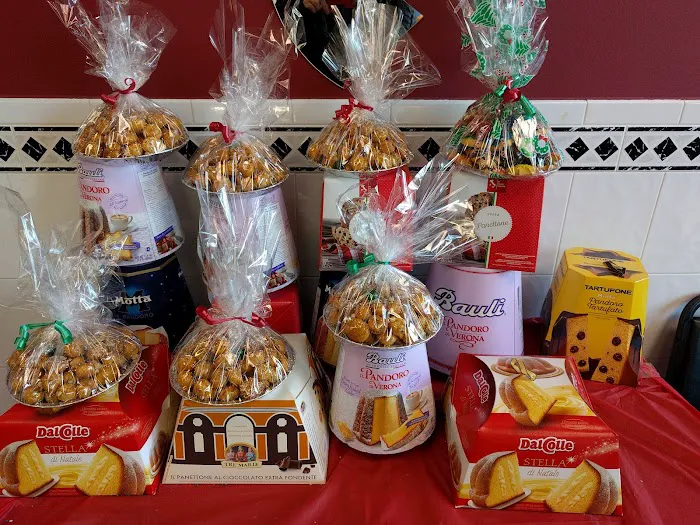 Maria's Italian Bakery Picture 10
