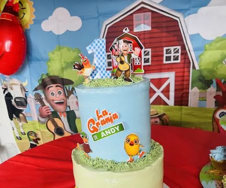 Cakes by Frann