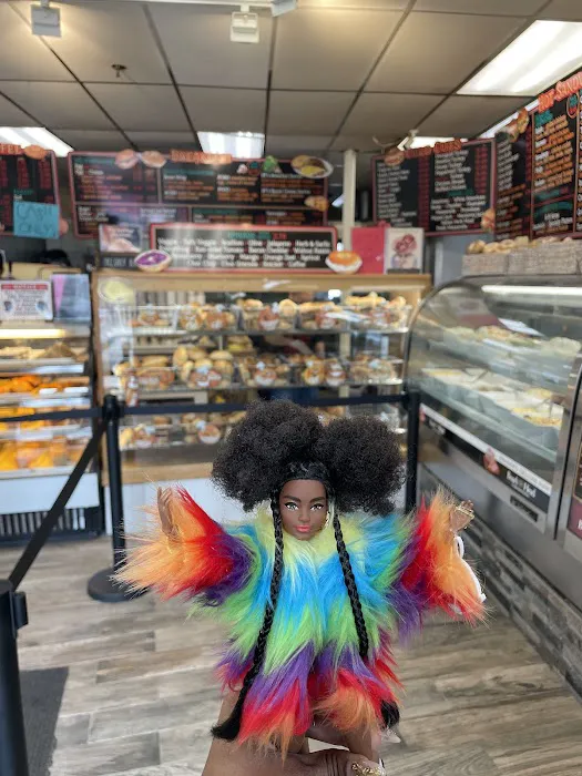 Bagel Twist & Deli Picture 10