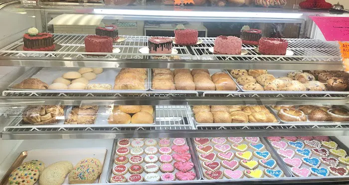 Hackensack Pastry Shop Picture 5