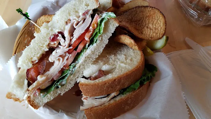 Zoey's Deli & Bakery Picture 1