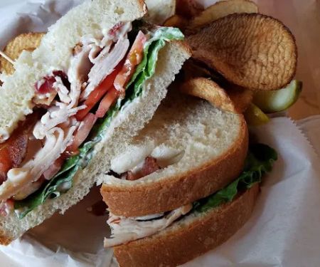 Zoey's Deli & Bakery