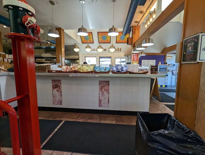 Zoey's Deli & Bakery Picture 10