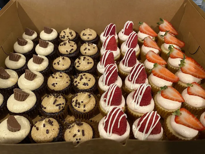 Boozy Baker, LLC Picture 7
