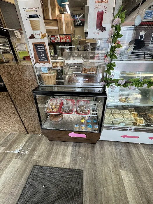 Caramelo Bakery & Cafe Picture 3