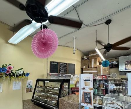 Caramelo Bakery & Cafe