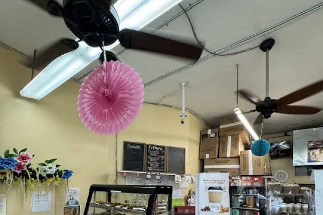 Caramelo Bakery & Cafe