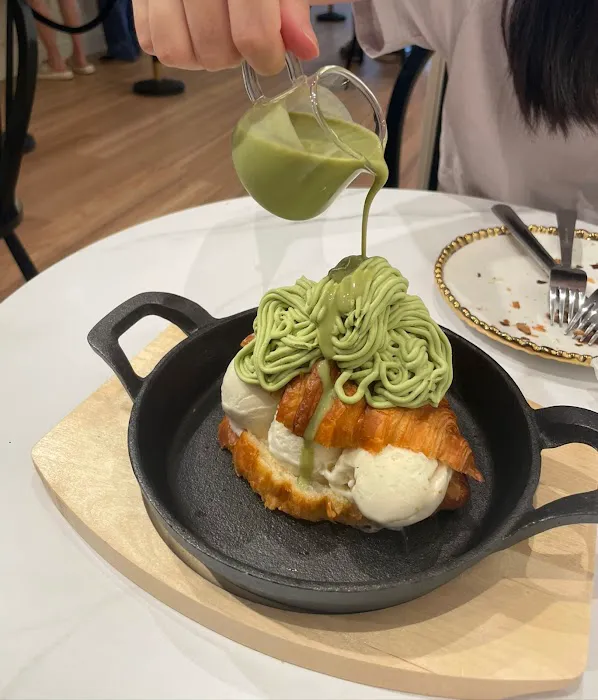 Lakon Paris Patisserie Picture 7